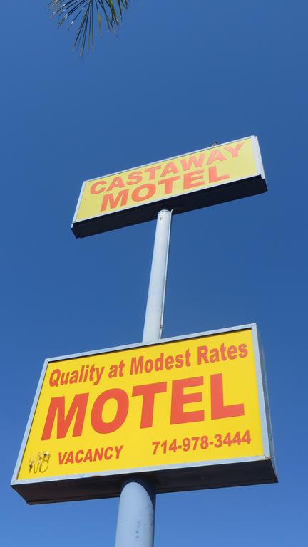 Castaway Motel image 6